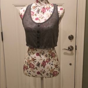 La hearts grey crop tank size xs